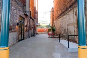 Cincinnati apartment for rent - Findlay-Market Square
