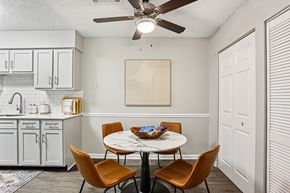Nashville apartment for rent - Dining room with round table at The Grove Brentwood, Tennessee