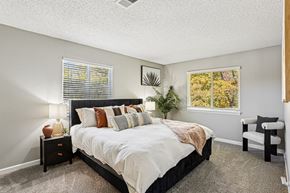 Nashville apartment for rent - Bright bedroom at The Grove Brentwood, Nashville, TN