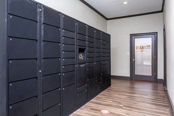 Package lockers by luxor one