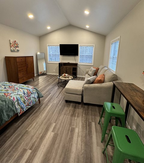 Floor plan for studio, 1 bath, 420 sqft