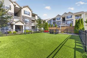 St. Louis apartment for rent - A large grassy area in front of apartment buildings.