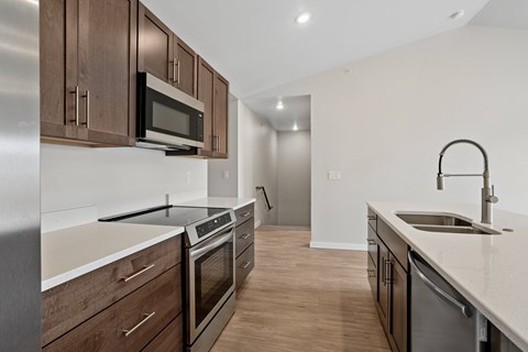Floor plan for 2 beds, 2.5 baths, 1399 sqft
