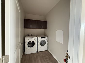 In unit full size washer and dryer