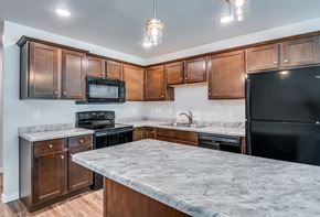 Howard apartment for rent - Riverbank Kitchen
