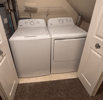 In-unit washer/dryer