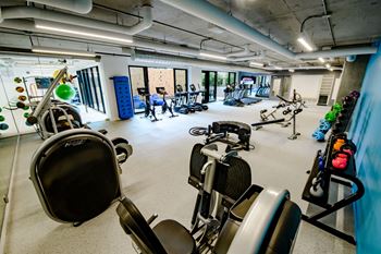 24/7 Premier fitness center