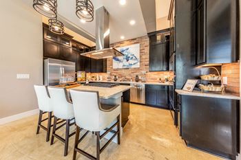 Community kitchen