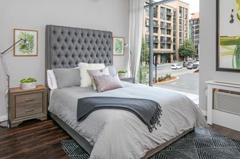 Resident guest suite