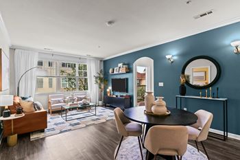 9-Foot and vaulted ceilings