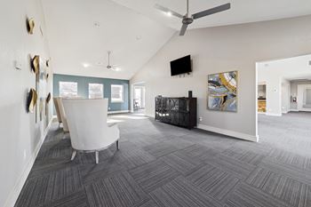 Clubhouse w/ lounge