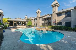 Frisco apartment for rent - the enclave at homecoming terra vista swimming pool