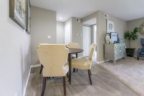 Kansas City apartment for rent - Open Dining Area