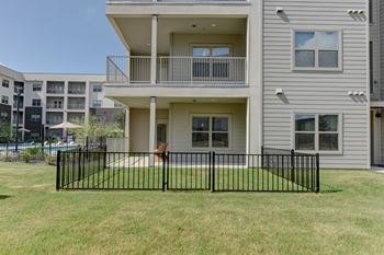Private yards available
