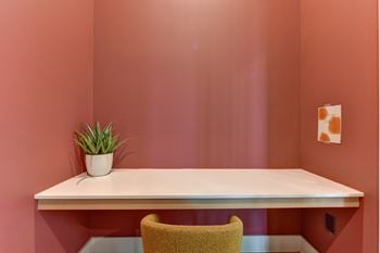 Private work pod