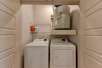 Whirlpool washer & dryer included