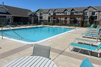 Large outdoor pool and pergola