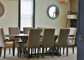 Kennewick apartment for rent - Clubhouse Dining Area at Badger Canyon, Kennewick