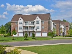 Collierville apartment for rent - Apartments with Attached Garages at Irene Woods Apartments, Collierville, TN, 38017