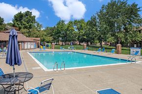 Jackson apartment for rent - Crystal Clear Swimming Pool at Granada Apartments, Jackson