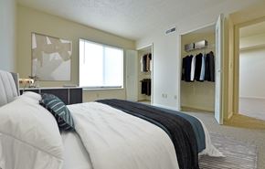 Grand Blanc apartment for rent - A bedroom at Heatherwood Apartments, Grand Blanc