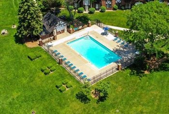 Outdoor swimming pool with steps