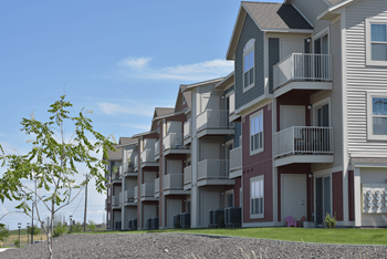 A picture of an apartment building