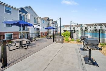 Grilling area with seating