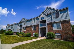 Fort Wayne apartment for rent - Well Maintained Homes at Dupont Lakes Apartments, Fort Wayne, IN 46825