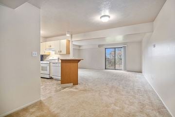 Fort Wayne apartment for rent - Liberty Mills Apartments