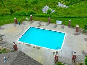 Elkhorn townhouse for rent - Blue Cool Swimming Pool at Lynbrook Apartment Homes and Townhomes, Elkhorn, NE