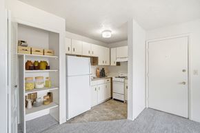 Kalamazoo apartment for rent - studio kitchen with ample closet space at Seville Apartments in Kalamazoo, MI 49009