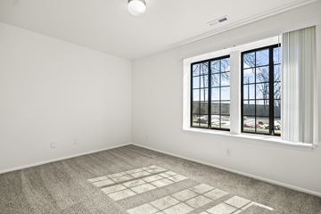 Oak Creek apartment for rent - Tanglewood Apartments