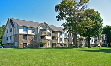 Oak Creek apartment for rent - Tanglewood Apartments