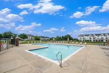 Refreshing pool with wi-fi