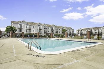 Swimming pool with sundeck 