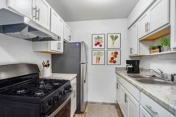 Upgraded kitchen with stainless steel appliances
