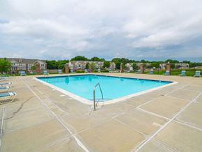 Elkhorn apartment for rent - Outdoor Swimming Pool at West Hampton Park Apartment Homes, Elkhorn, Nebraska