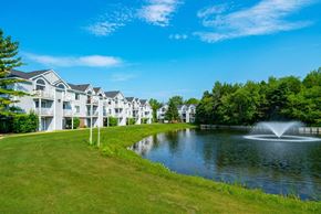 Holland apartment for rent - Breathtaking Pond Views at Windmill Lakes Apartments in Holland, MI