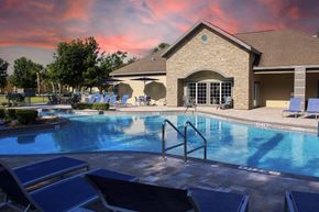 Gainesville apartment for rent - pool