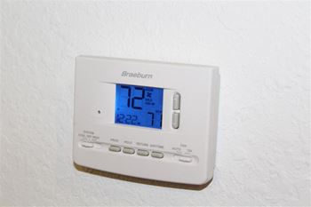 Programmable thermostat