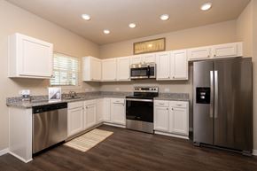 Gainesville apartment for rent - kitchen