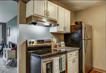 Stainless steel kitchen sink