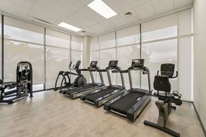 Detroit apartment for rent - Gym with equipments at Lafayette West Apartments, Detroit, MI