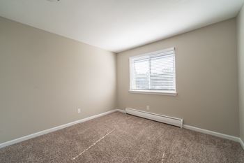 Large bedrooms with oversized windows