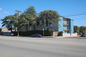 North Hollywood apartment for rent - Street view of the side of the building