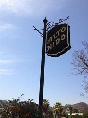 Los Angeles apartment for rent - Alto Nido Sign