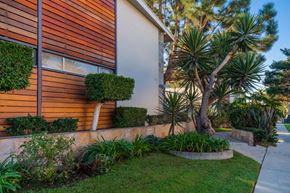 Inglewood apartment for rent - A modern house with a well-maintained garden in front.