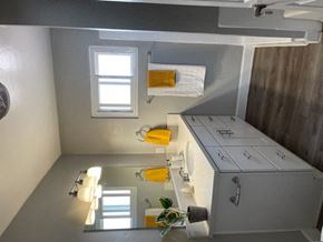 Inglewood apartment for rent - Bathroom