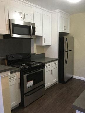 Van Nuys apartment for rent - Kitchen with appliances